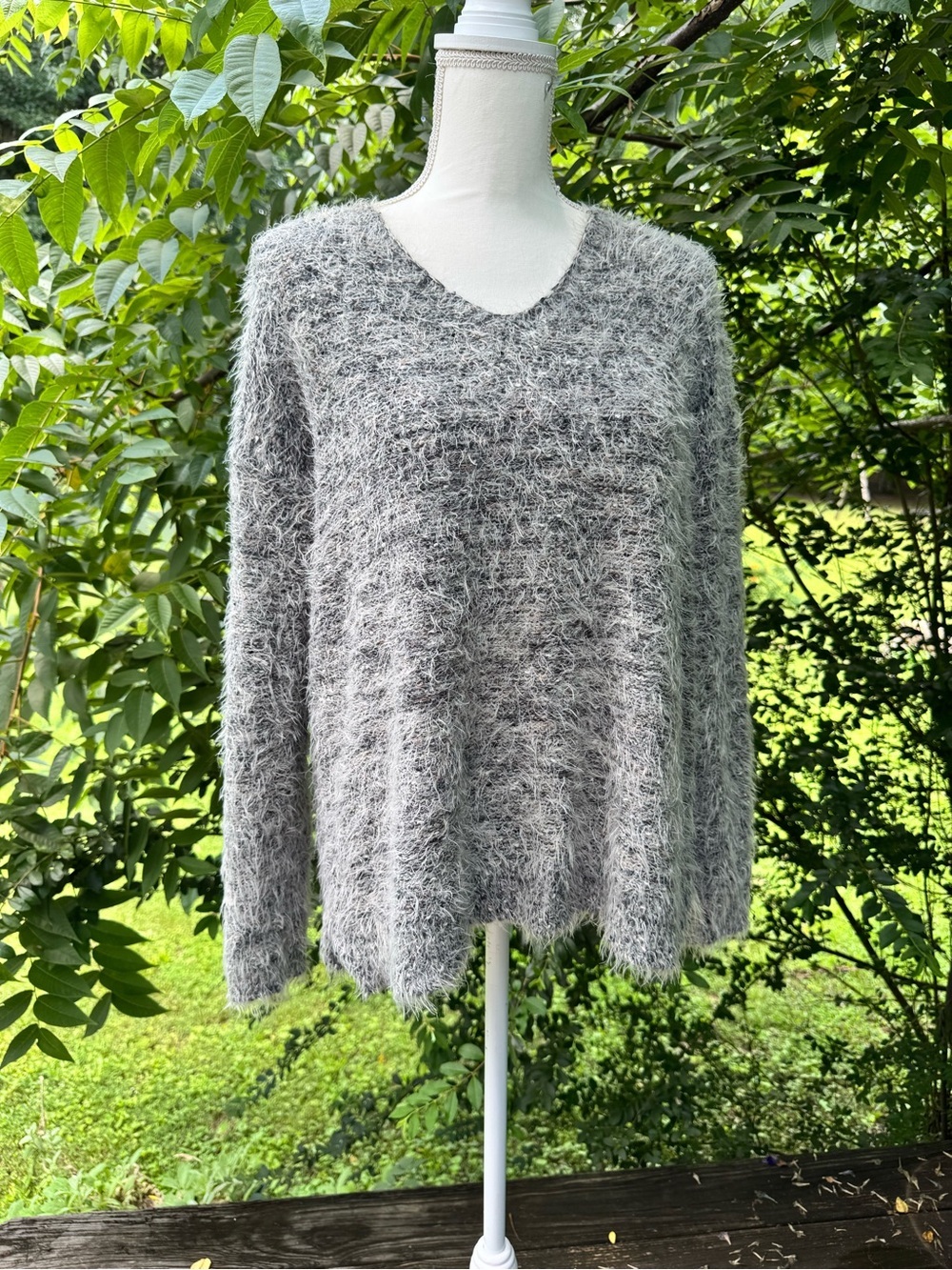 Cupio Eyelash Knit Sweater Gray Fuzzy Cozy Pullover Size Medium